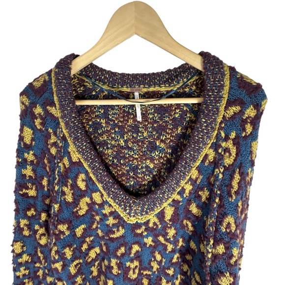 Free People Little Animal Pullover Chunky Knit Oversized Fig Combo Sweater Sz S - Picture 3 of 8